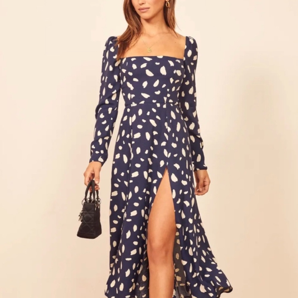 Reformation Sigmund Elegant Navy and White Patterned Dress (in Splatter)